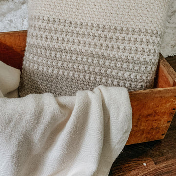 Farmhouse Chic Throw Pillow