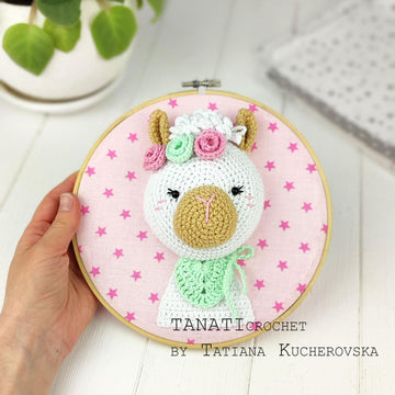 CROCHET PATTERN “Wall hanging Llama”