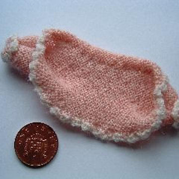 1:12th scale Ladies Nightwear Accessories
