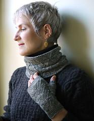 Curling Neckwarmer and Mitts