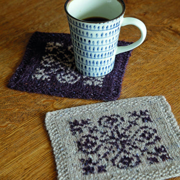 Snowflake placemats, coasters and table runner