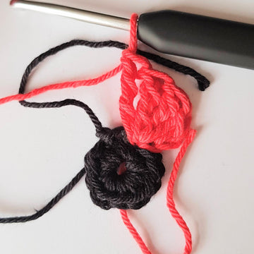 Crochet Remembrance 'Poppy Brooch' and 'Wreath'