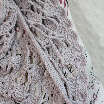 Lacy Neckerchief with Cupped Shell Edging