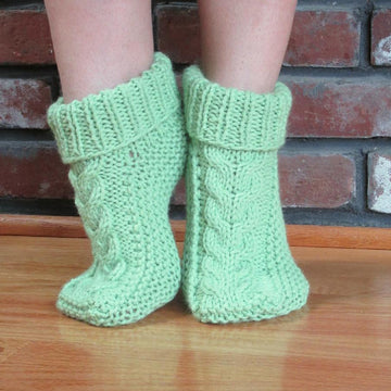 Cabled Foot Cozies