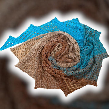 Triangular Scarf "Nesaia"
