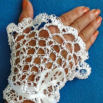 1037-White Wedding Lacy cuffs