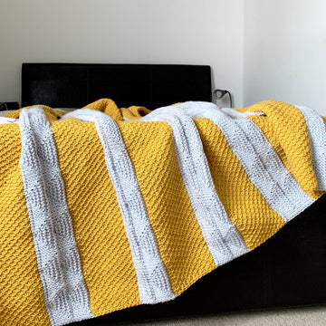 Honey Peaks Throw