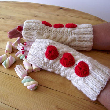 Queen of Hearts Fingerless Mitts