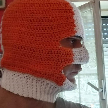 Crocheted Kneecap Balaclava