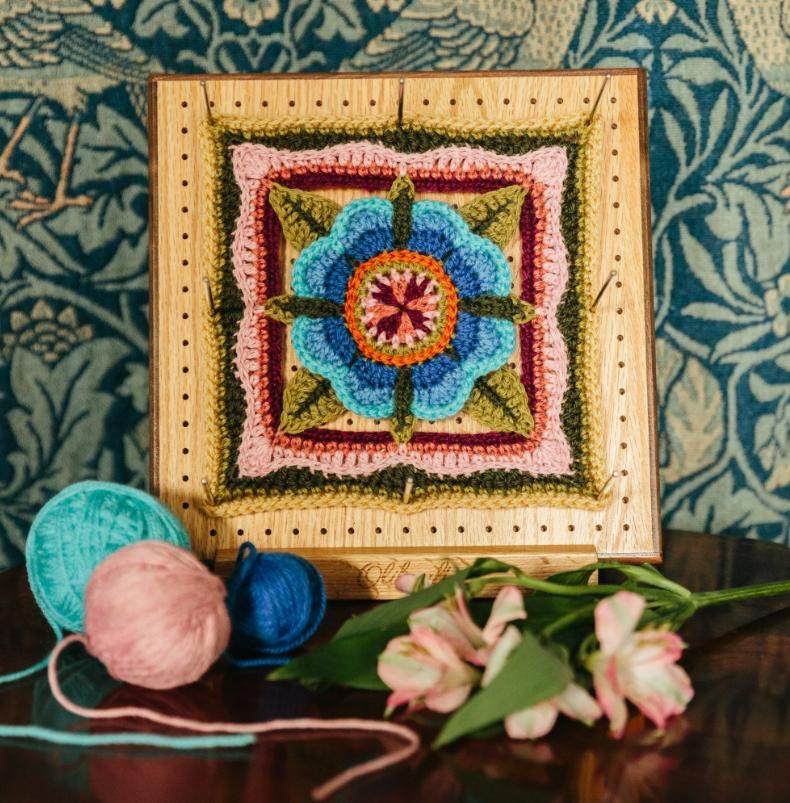 US Marlborough Motif - Spirit of Flora Collection