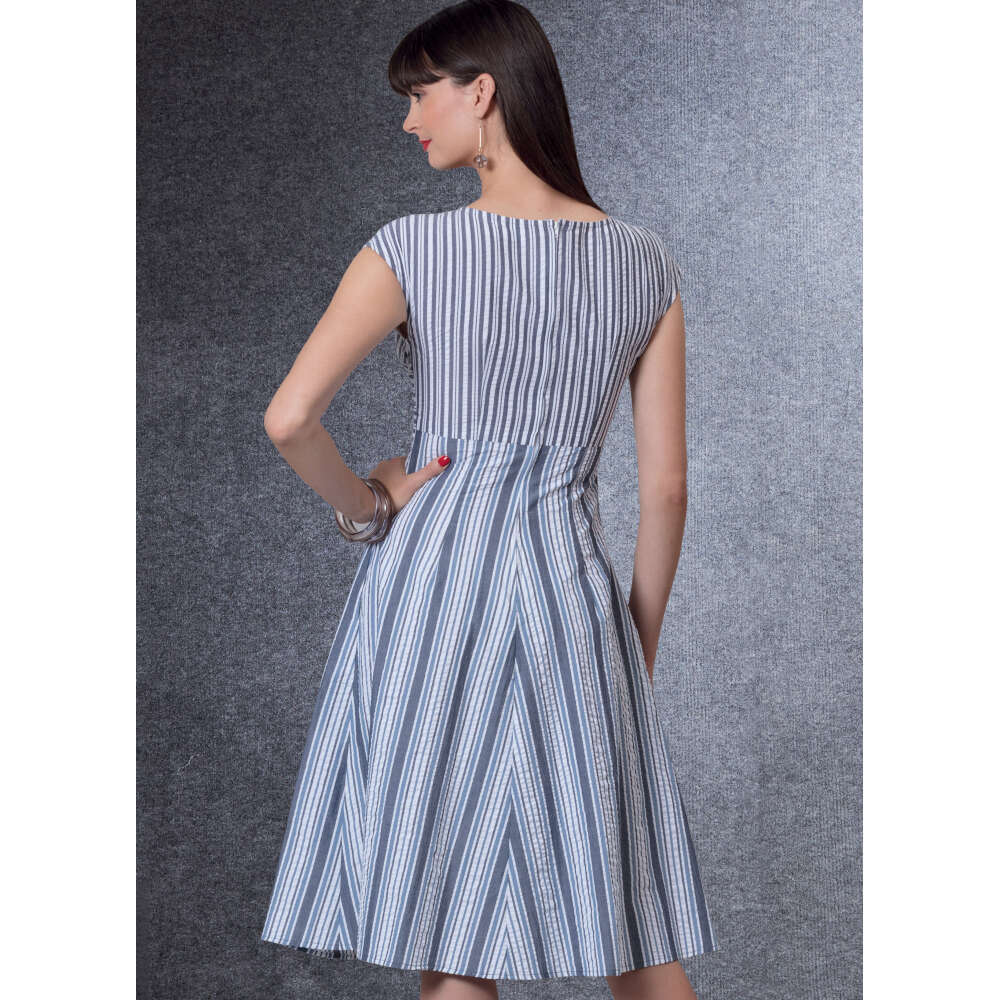Vogue Misses' Dress V1795 - Sewing Pattern