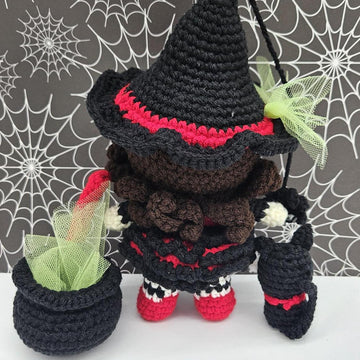 Pippa in Witch Costume