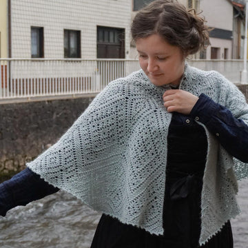 Jolly larimar shawl