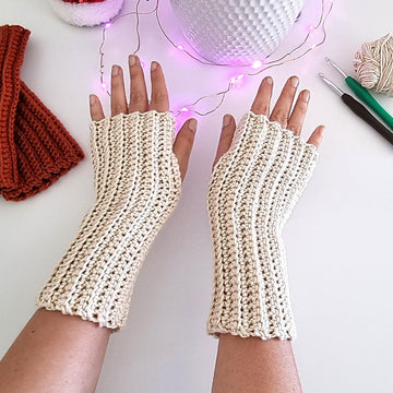 Ridged Fingerless Gloves