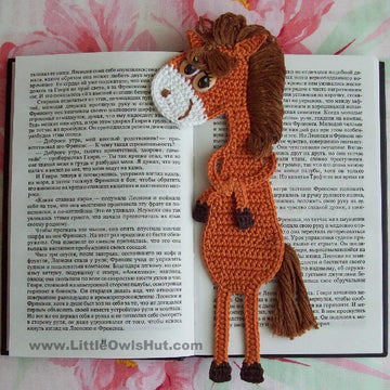 025 Horse bookmark Ravelry