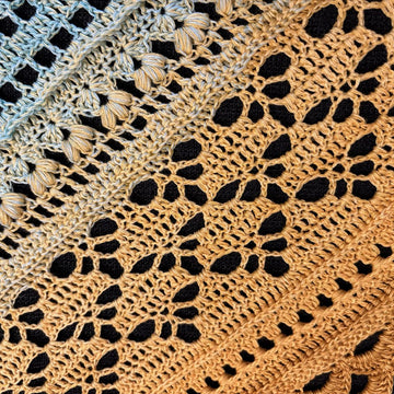 Triangular Scarf "Abia"