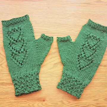 Lace Hearts Fingerless Gloves