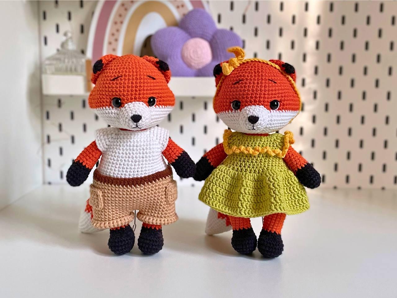 Foxes : Crochet Pattern (Boy and Girl)