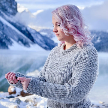 Linear Pullover
