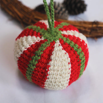 Crochet Pattern - Noel Christmas Baubles