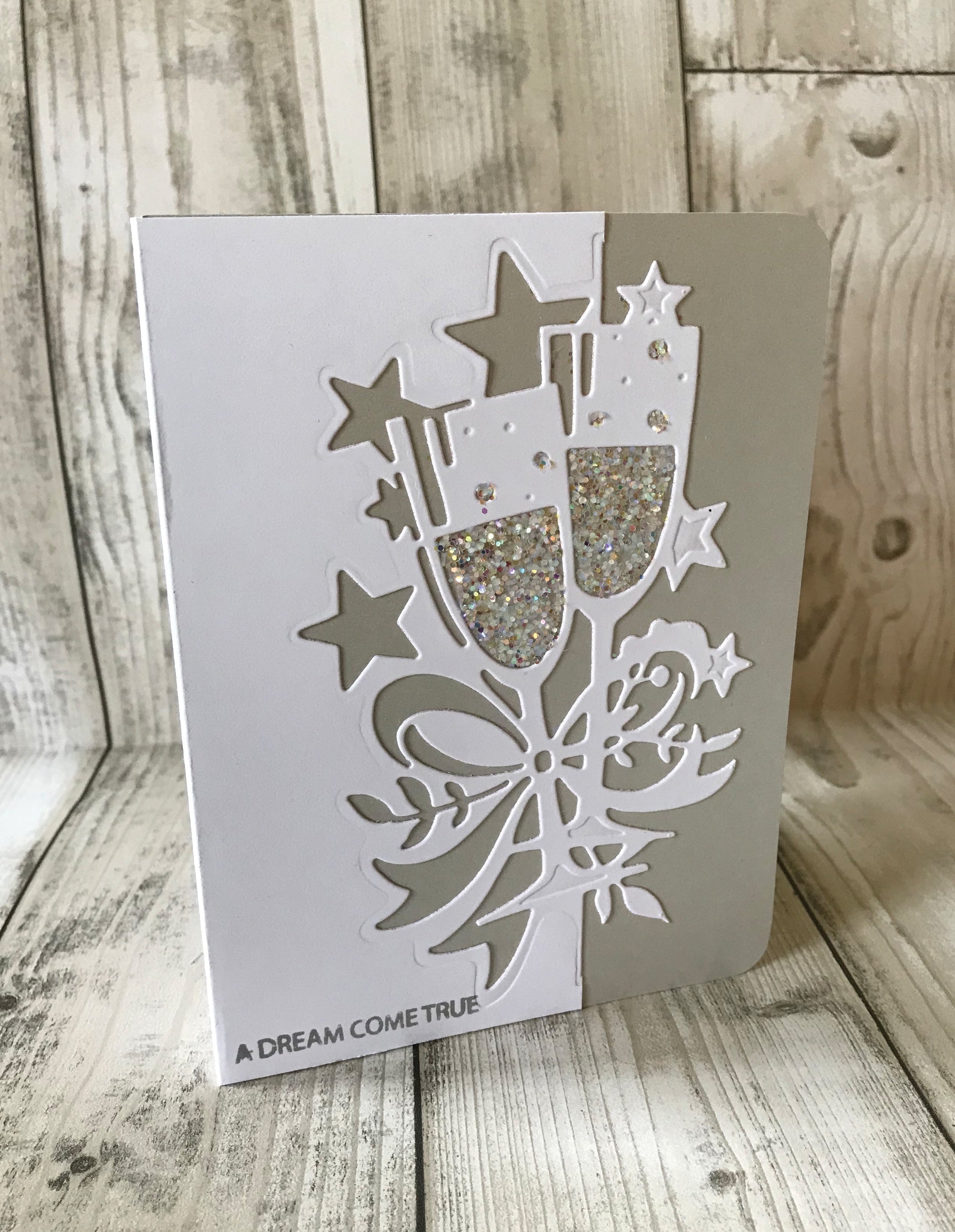 Creative Expressions Paper Cuts Edger Craft Dies - Champagne