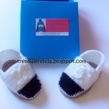 Alpargatas de crochet de Chanel para bebé.