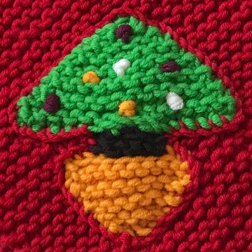Christmas Tree Triangular Scarf in Lang Merino 70