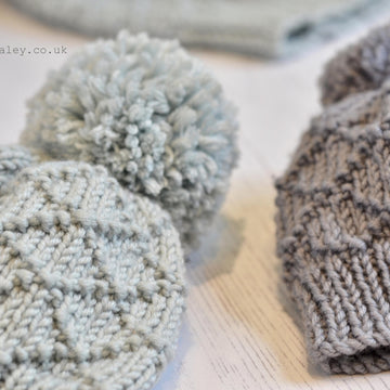 Simple Bobble Hat Jasper