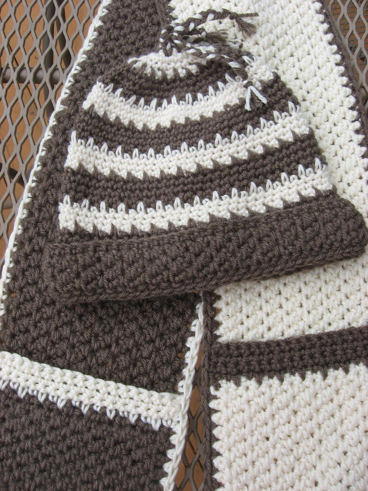Hot Chocolate and Vanilla Swirl Hat and Scarf Set