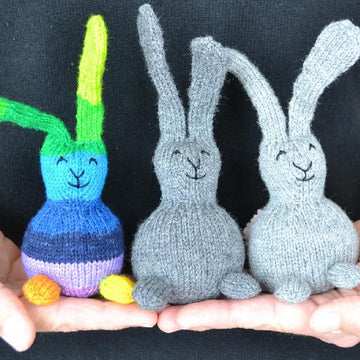 Mini-Bunny Loves