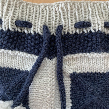 Criss-Cross Tea Cosy