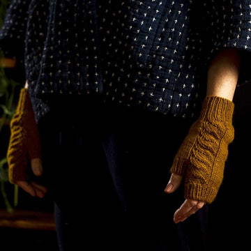 Amber Wheat Mitts