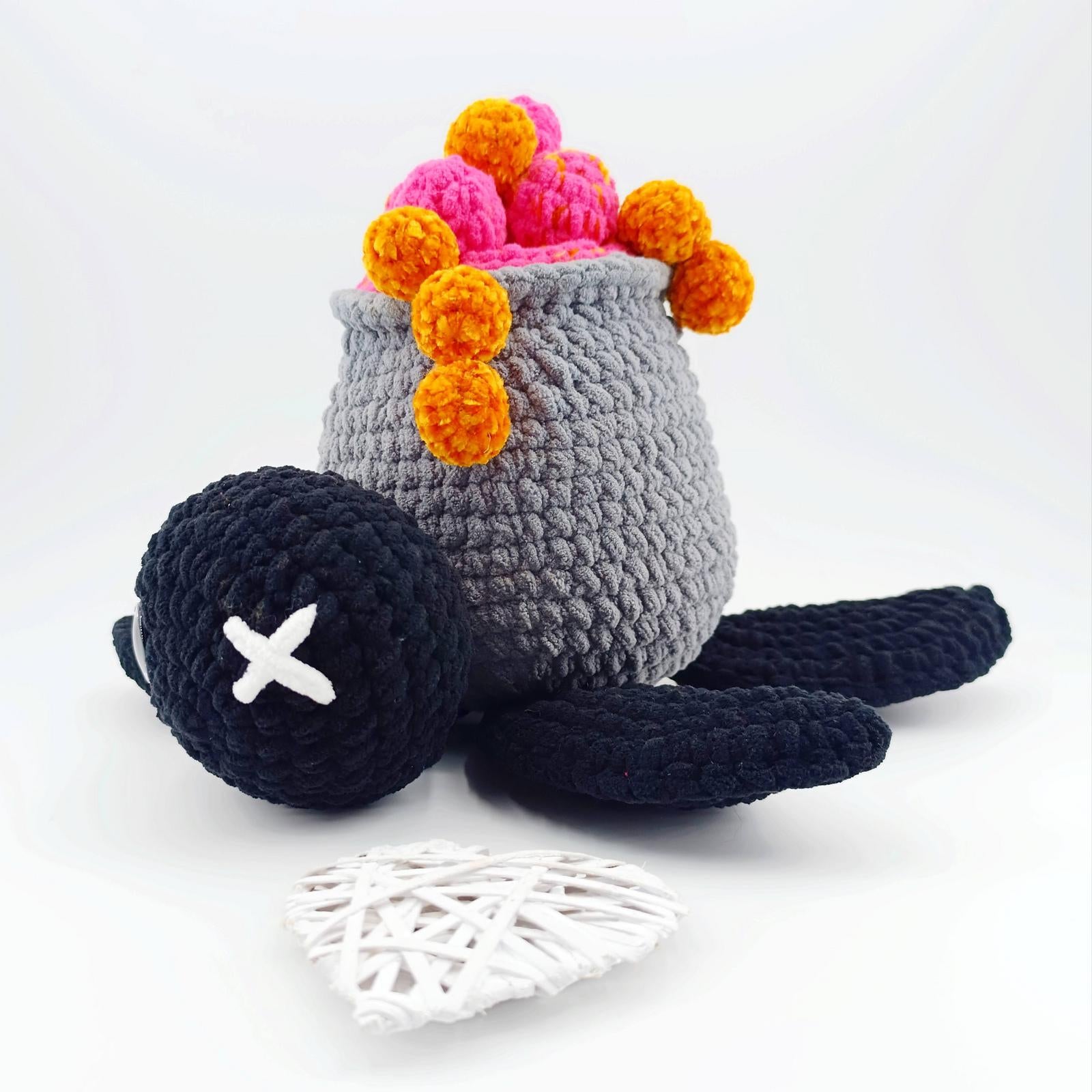 Amigurumi turtle halloween