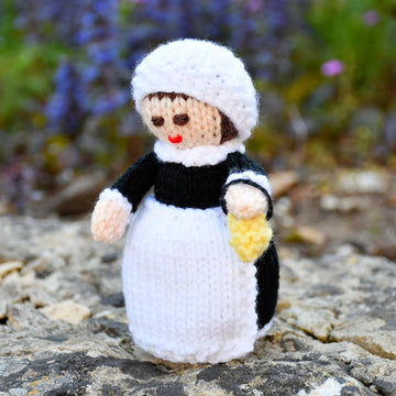 Miniature Florence Nightingale Doll Knitting Pattern - Toy Knitting Pattern