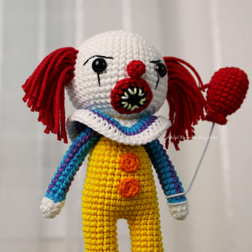 Pennywise Amigurumi Pattern – Large Size Crochet PDF