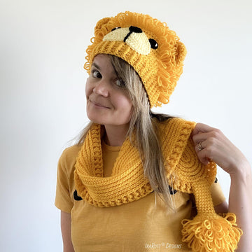 The Roaring Lion Hat and Scarf