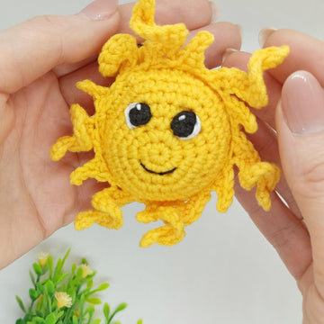 Sun amigurumi keychain