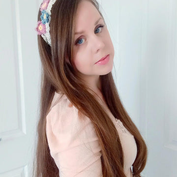 Crochet Headband With Flowers Pattern