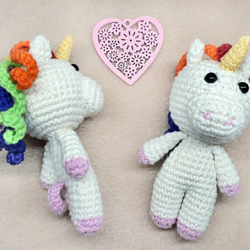Amigurumi unicorn