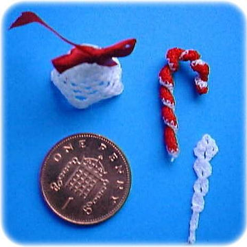 1:12th scale Crochet Christmas Tree Decorations