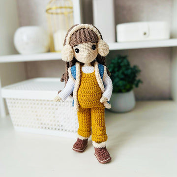 Amigurumim doll, crochet Pregnant doll, crochet doll pattern, crochet doll with clothes, Lola doll