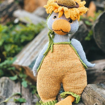 Goose Clothes Knitting Pattern – The Gardener Outfit | Storybook Wardrobe Collection
