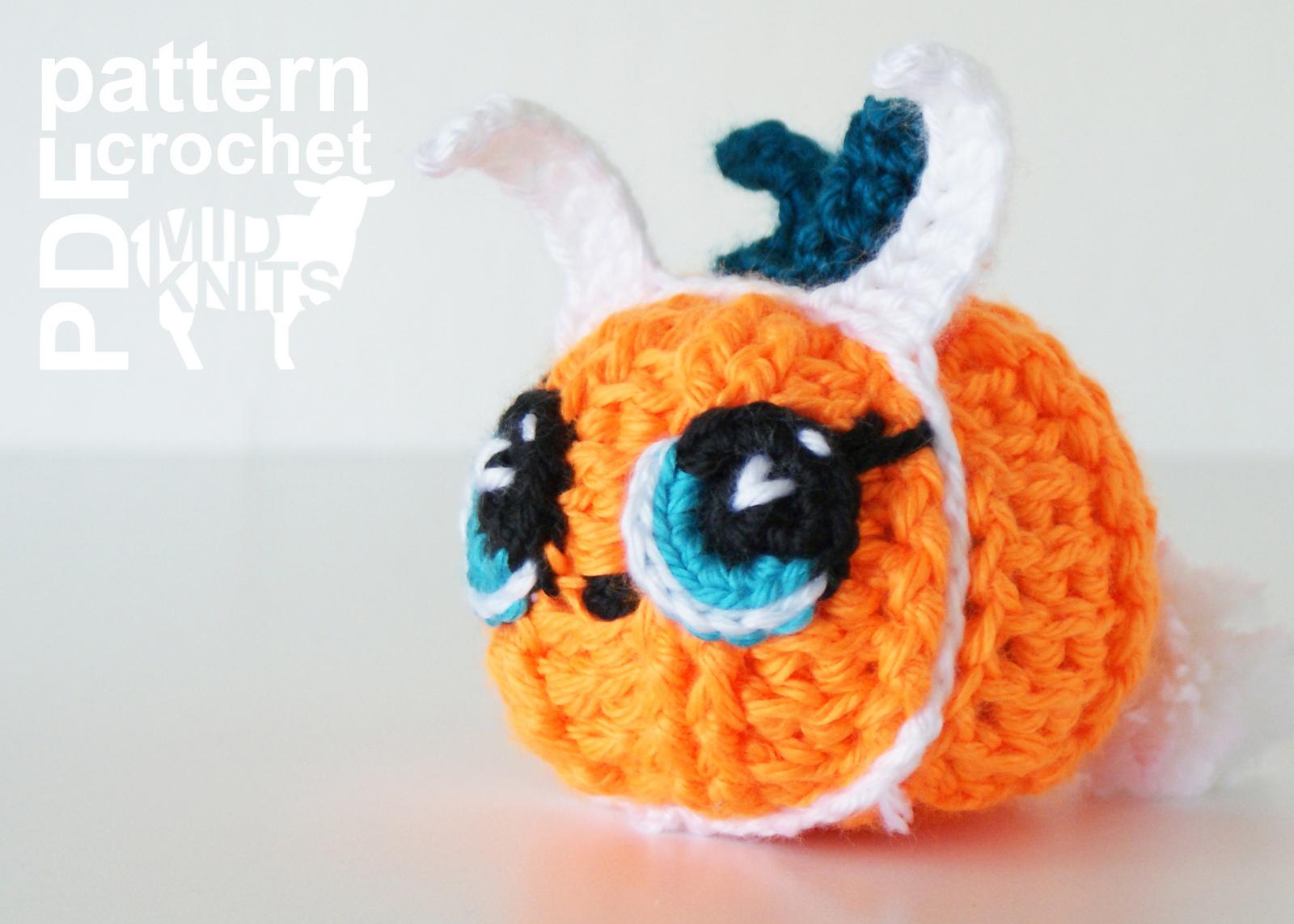 Mini Dress-up Pumpkins (2016022)