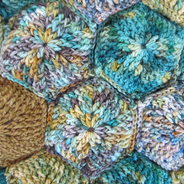 Hexapuff Christmas Tree