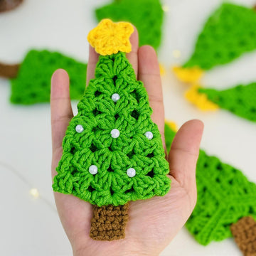Granny square christmas tree