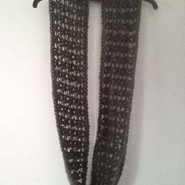 V Shell Lace Seamless Infinity Scarf