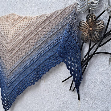 Triangular Scarf "Kalomira"