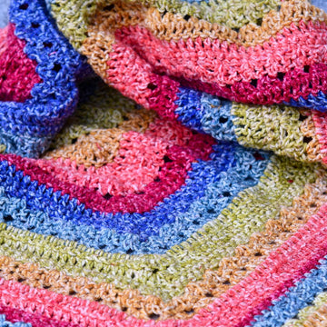 Lyla Easy Triangle Shawl