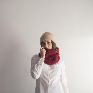 Slouchy Beanie for women+ Super easy knit hat + VIDEO