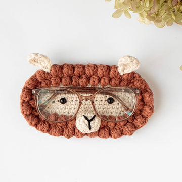 Sheep needs glasses